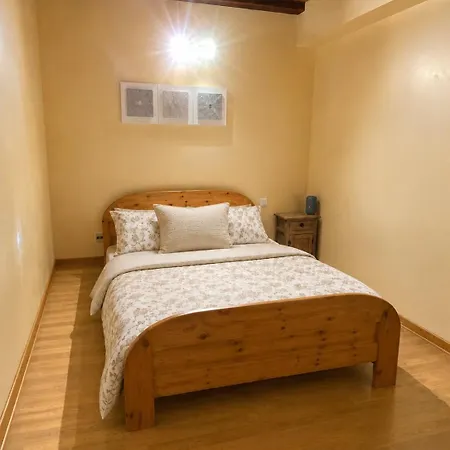 Holiday home Maison En Plein Coeur De Castelnau-de-Montmiral